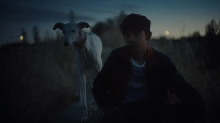 Відео до фільму Ciudad sin sue&ntilde;o | SLEEPLESS CITY | Official Teaser Trailer (2025) | English subtitles