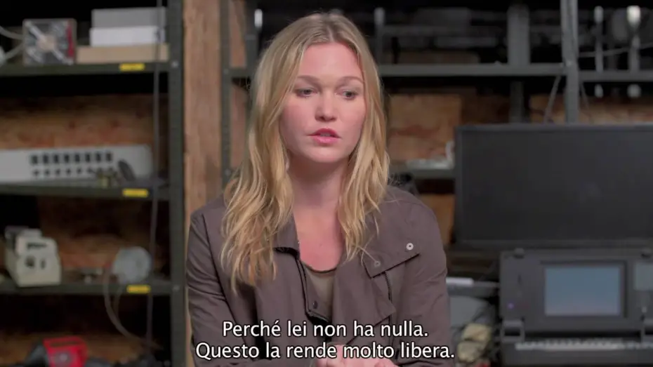 Відео до фільму Джейсон Борн — JASON BOURNE con Matt Damon - Intervista a Julia Stiles (sottotitoli in italiano)