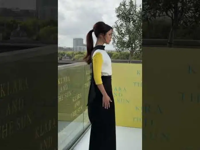Відео до фільму Клара і Сонце — Jenna Ortega, Amy Adams and Taika Waititi are bringing sunshine to London!