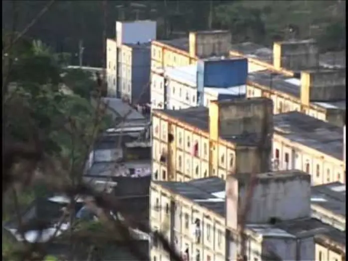 Відео до фільму Uma Cidade Chamada Tiradentes — Cidade Tiradentes - Uma cidade chamada Tiradentes
