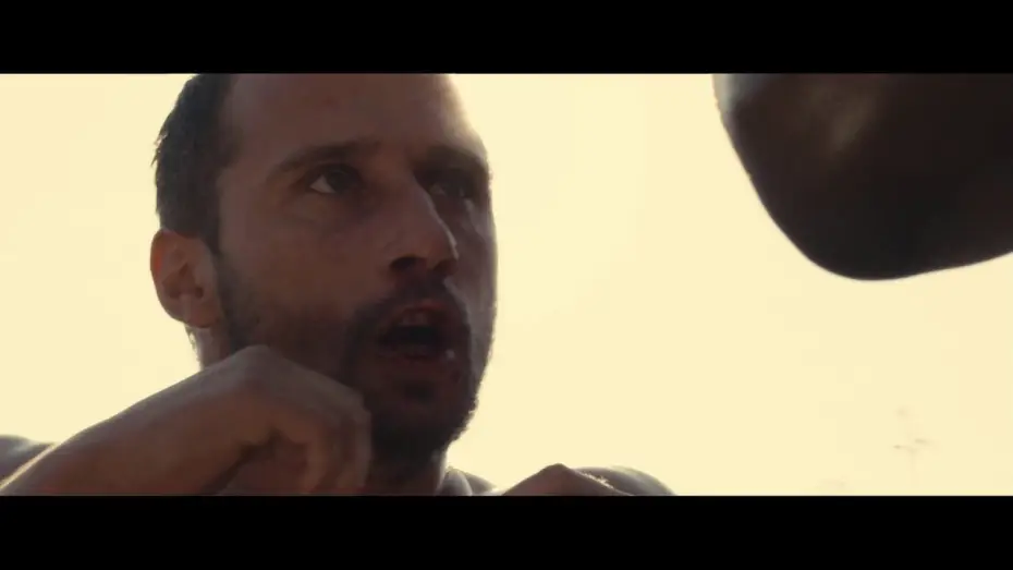 Відео до фільму Іржа і кістка — RUST AND BONE, by Jacques Audiard (Trailer)