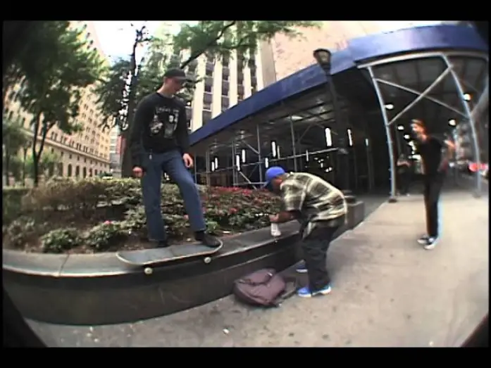 Відео до фільму Lurknyc - Strangers — strangers