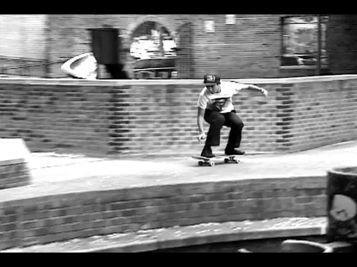 Відео до фільму Lurknyc - Strangers — strangers premiere trailer