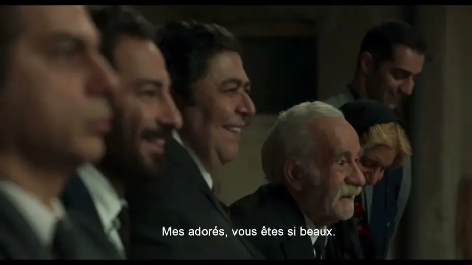 Відео до фільму برادران لیلا — Trailer de Leila's Brothers — Leila et ses frères/برادران لیلا subtitulado en francés (HD)