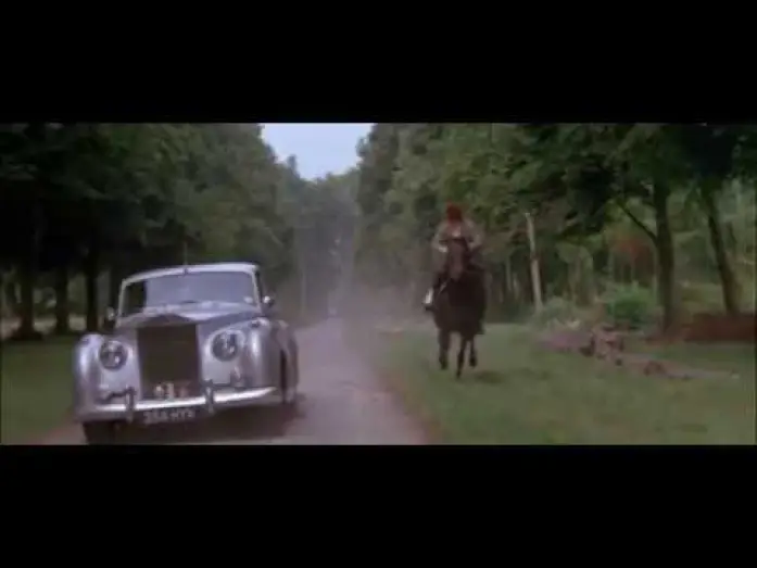 Відео до фільму 007: Вид на вбивство — Rolls Royce