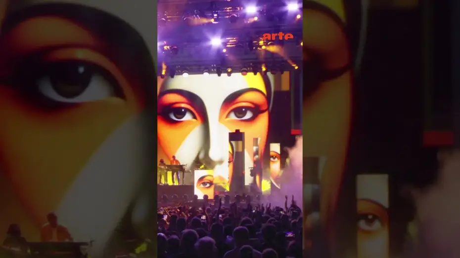 Відео до фільму Jean-Michel Jarre - Live in Sevilla | Le pionner fran&ccedil;ais de l&rsquo;&eacute;lectro, Jean-Michel Jarre offre un concert XXL &agrave; S&eacute;ville #dj &ndash;ARTE Concert