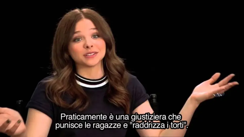 Відео до фільму Пипець 2 — Kick-Ass 2 - Intervista a Chole Grace Moretz, nel film Hit Girl (sottotitoli in italiano)