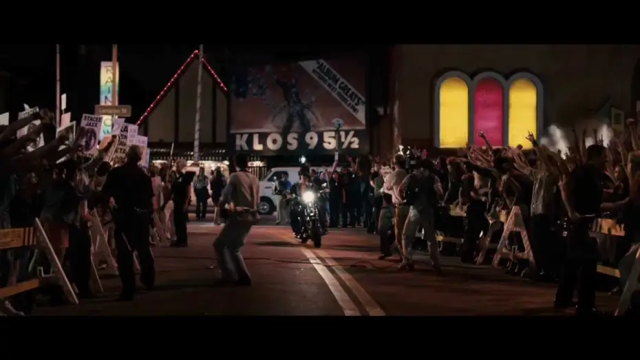 Відео до фільму Рок на віки — ROCK OF AGES - Trailer italiano