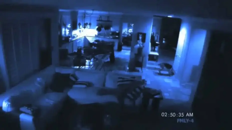 Відео до фільму Паранормальне явище 2 — Paranormal Activity 2 Trailer Italiano - TopCinema.it