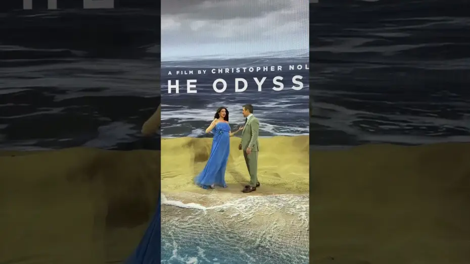 Відео до фільму Одіссея — King & Queen of Ithaca. Matt Damon & Anne Hathaway at The Odyssey World Premiere.