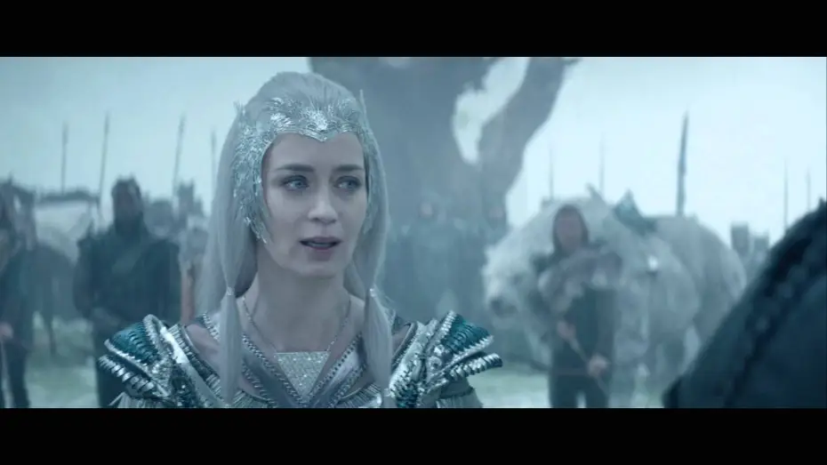 Відео до фільму Мисливець і снігова королева — Le Chasseur et la Reine des Glaces / Extrait "Apportez-moi le mirroir" VF [Au cinéma le 20 Avril]