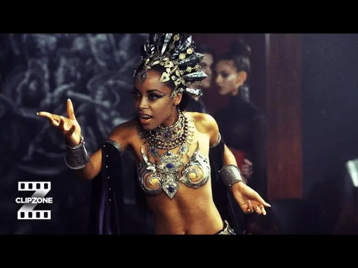 Відео до фільму Королева проклятих — Aaliyah Makes Her Entrance As Queen Akasha