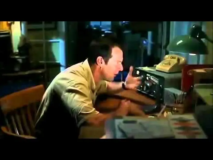 Відео до фільму Радіохвиля — Frequency (2000) - Trailer
