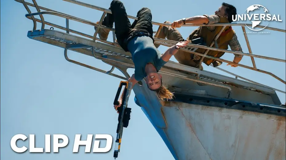 Відео до фільму Світ Юрського періоду: Відродження | Clip en espa&ntilde;ol - Cara a cara