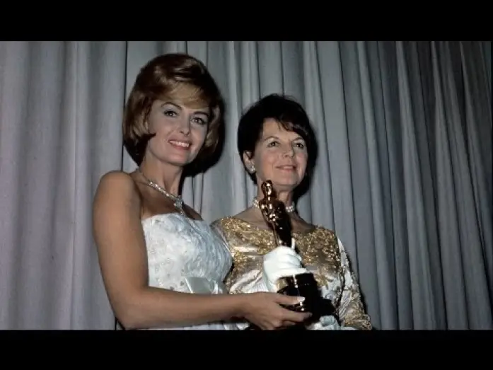Відео до фільму 8 з половиною — 8 1/2 and Cleopatra Win Costume Design: 1964 Oscars