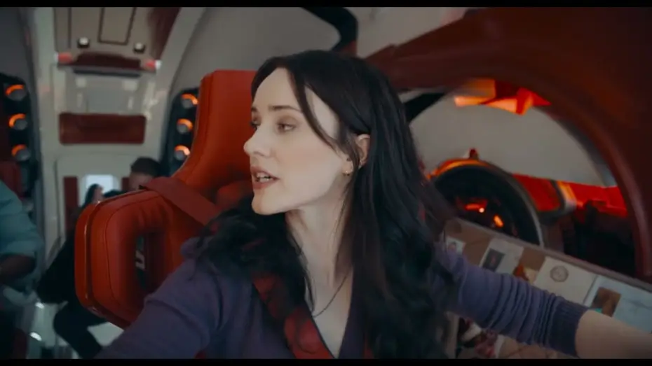 Відео до фільму Супермен: Спадок | Spot "Super Lois Reviews"