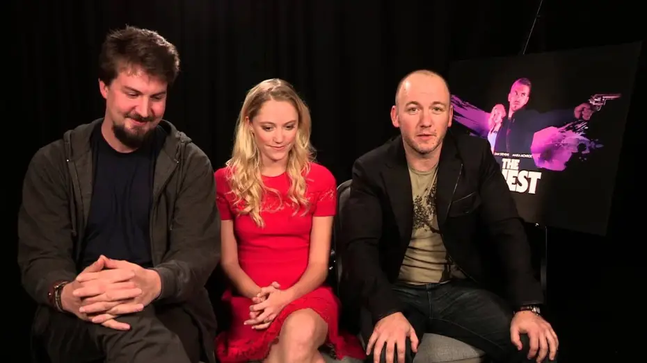 Відео до фільму Гість — Shout Out with Adam Wingard, Simon Barrett and Maika Monroe