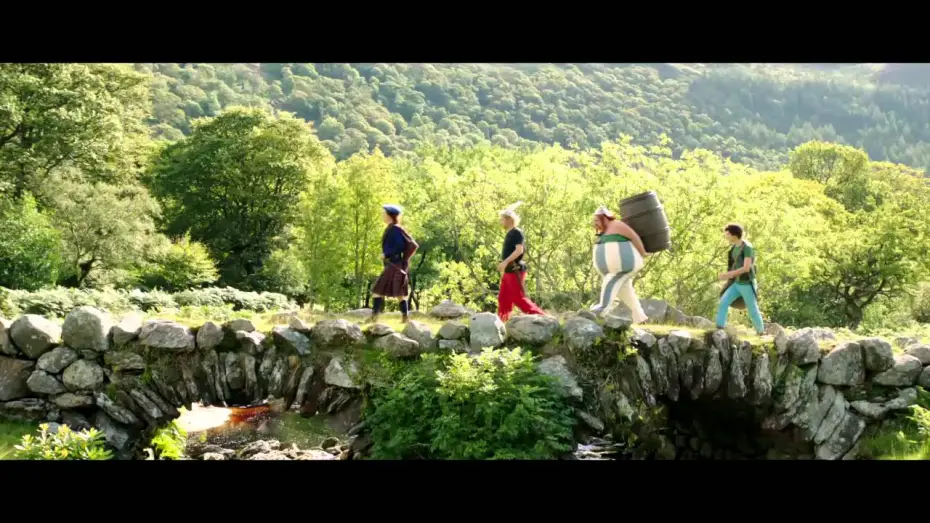 Відео до фільму Астерікс і Обелікс у Британії — ASTERIX ET OBELIX : AU SERVICE DE SA MAJESTE - Teaser 2 VF