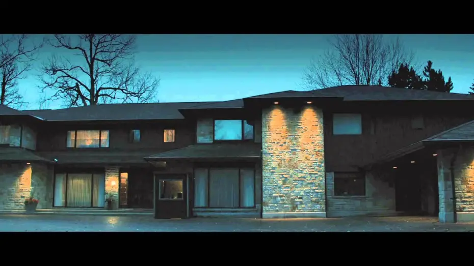 Відео до фільму Жіночий будинок | GirlHouse Official Trailer (2015)