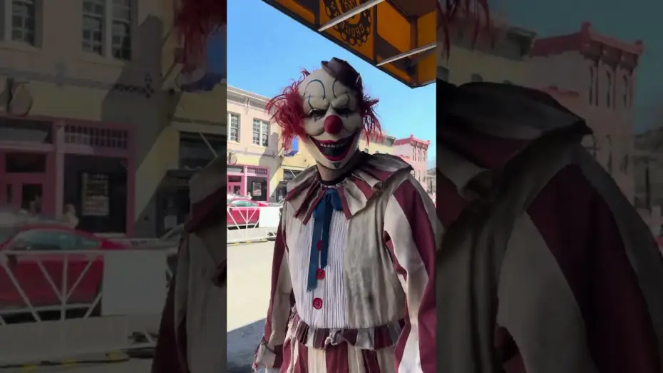 Відео до фільму Клоун Френдо — Frendo takes the streets of SXSW2025. Have you spotted him?