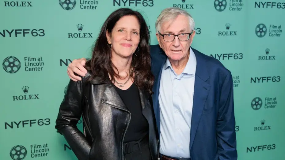 Відео до фільму Приховання | Seymour Hersh, Laura Poitras, Mark Obenhaus, and More on Cover-Up