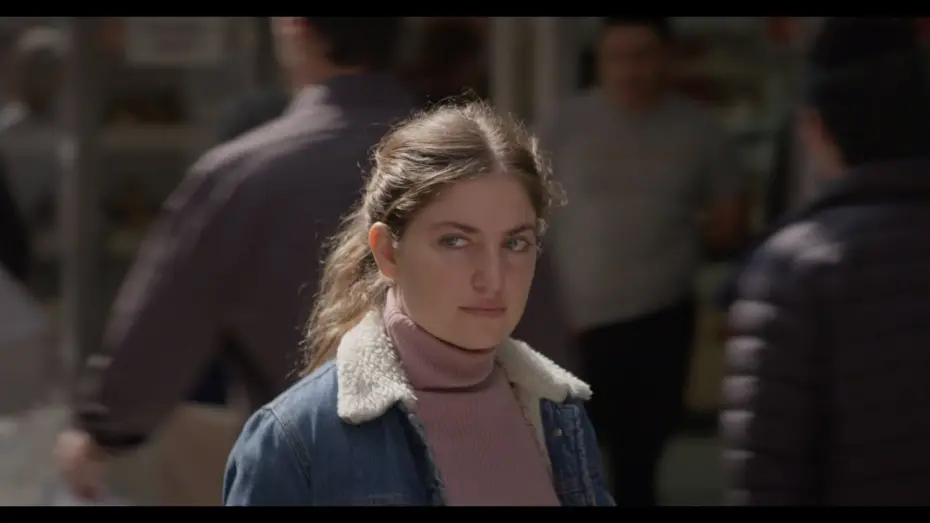 Відео до фільму An Odd Turn | Un movimiento extra&ntilde;o (An odd turn) - Written and directed by Francisco Lezama