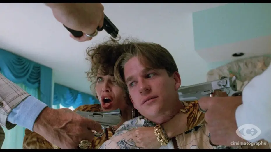 Відео до фільму Одружена з мафією | Cin&eacute;matographe 4K UHD and Blu-ray Promo Trailer