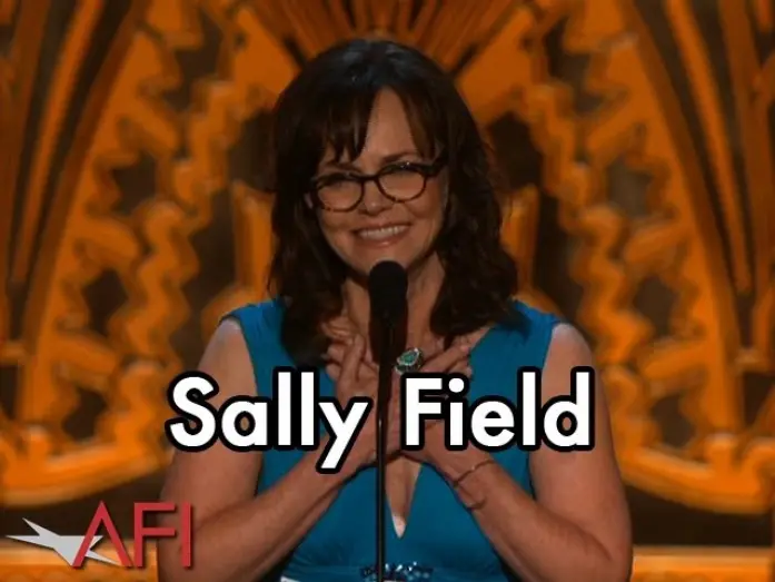 Відео до фільму Сталеві магнолії | Sally Field on Working with Shirley MacLaine and the Cast of STEEL MAGNOLIAS