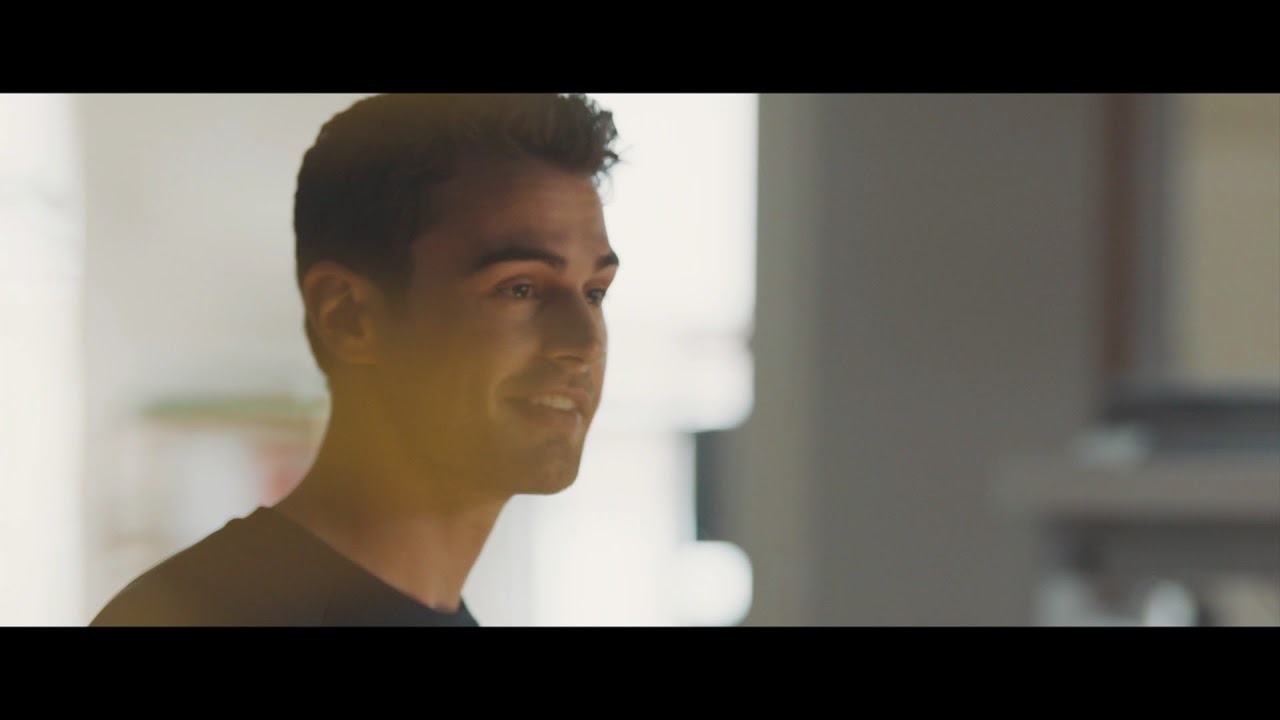 Відео до фільму Зої | Зои (Zoe) - Трейлер