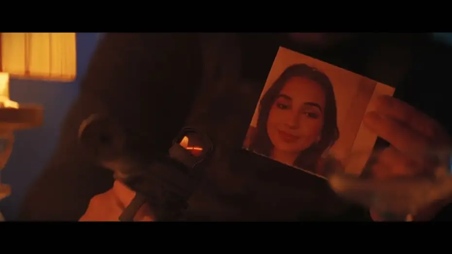 Відео до фільму Профі | Tr&aacute;iler Oficial en espa&ntilde;ol