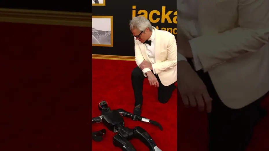 Відео до фільму Jackass 5 — Larry