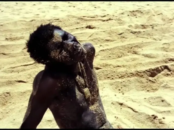 Відео до фільму Тукі Букі | Le voyage de la hy&egrave;ne - Extrait (VOST)