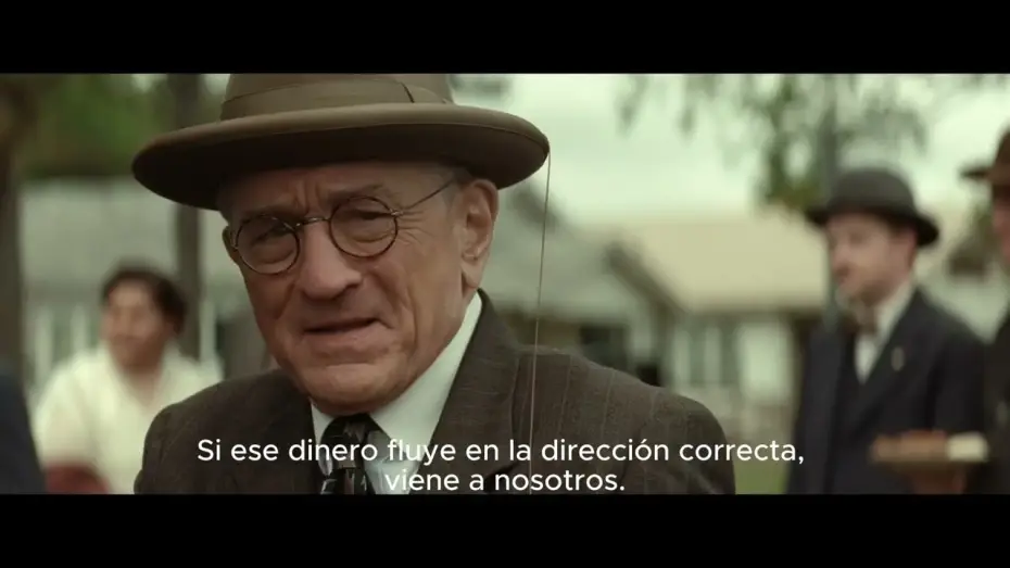 Відео до фільму Вбивці квіткової повні — Descubre a los personajes: Robert De Niro es William King Hale [VOSE]