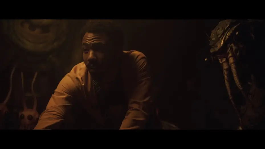 Відео до фільму Соло. Зоряні війни: Історія | Solo : A Star Wars Story - Extrait : Han fait la rencontre de Lando (VF)
