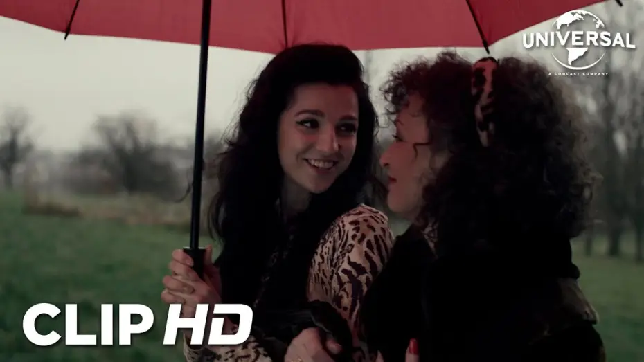 Відео до фільму Емі Вайнгауз: Back to Black | Clip - Amy y su abuela pasean por el parque