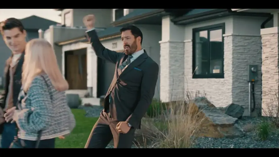 Відео до фільму Любов зла | On the Set with Drew Scott