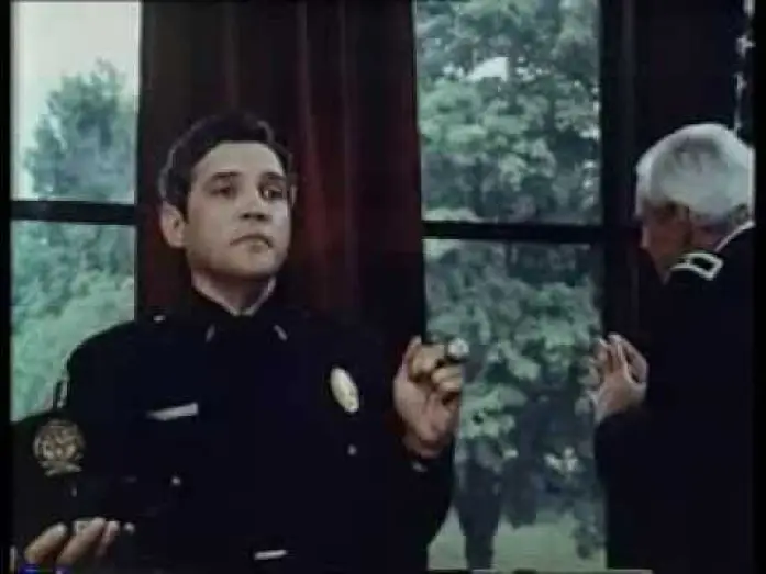 Відео до фільму Поліцейська академія | 1984 - Police Academy - ...d&uuml;mmer als die Polizei erlaubt - Trailer - Deutsch - German