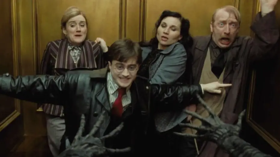 Відео до фільму Гаррі Поттер та смертельні реліквії: Частина 1 | Breaking into the Ministry of Magic - Full Scene