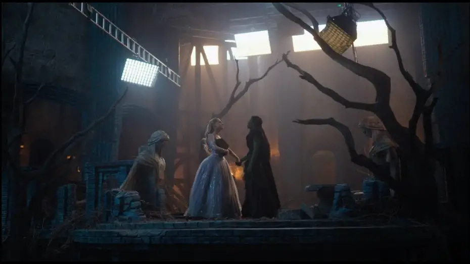 Відео до фільму Wicked: For Good | Behind the Scenes of "For Good"