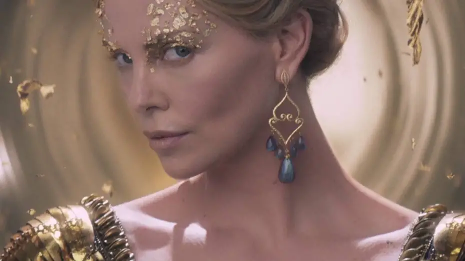 Відео до фільму Мисливець і снігова королева | Gold Flakes