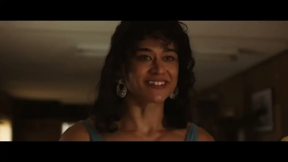 Відео до фільму Любов, брехня та кровопролиття | Любовь истекает кровью &mdash; Русский трейлер (2024)