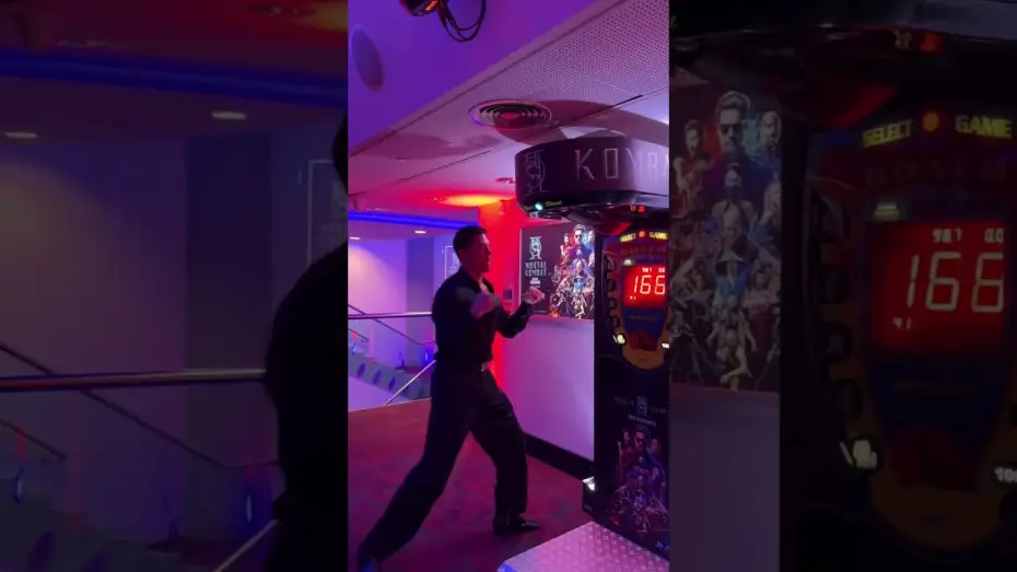 Відео до фільму Мортал Комбат ІІ — When the training for MORTAL KOMBAT II pays off. London welcomes Lewis Tan!