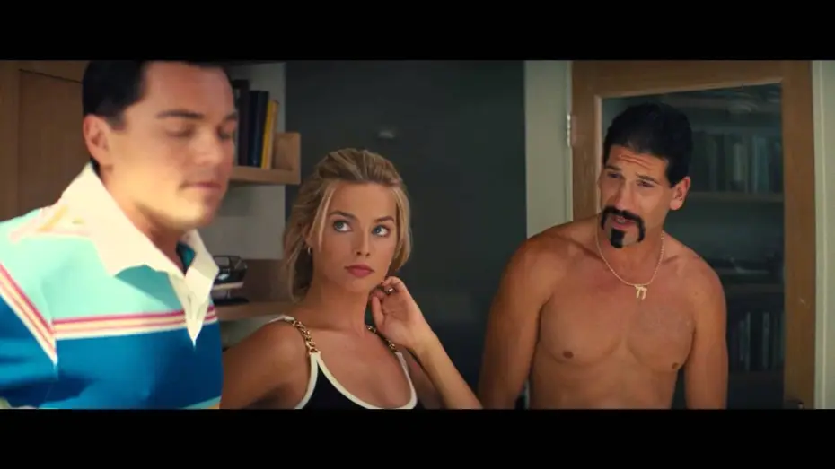 Відео до фільму Вовк з Волл-стріт | LE LOUP DE WALL STREET Extrait Tu bosses pour moi VF