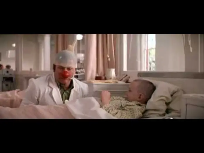 Відео до фільму Цілитель Адамс — Patch Adams - L'incontro con i bambini