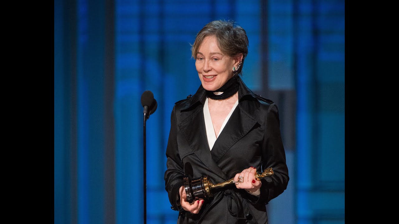 Відео до фільму Готель &laquo;Ґранд Будапешт&raquo; | The Grand Budapest Hotel Wins Costume Design: 2015 Oscars