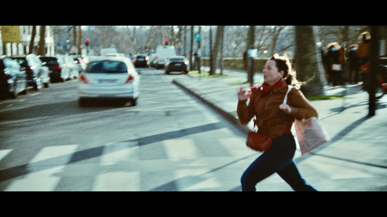 Відео до фільму Full Time | Full Time / &Agrave; plein temps (2022) - Trailer (English subs)