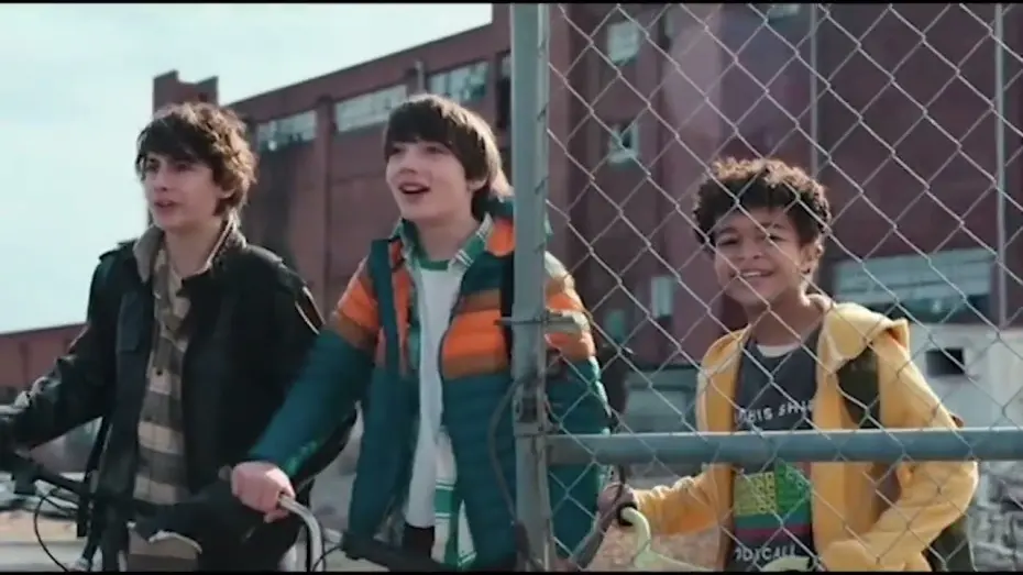 Відео до фільму Магазин з привидами | The Reveal