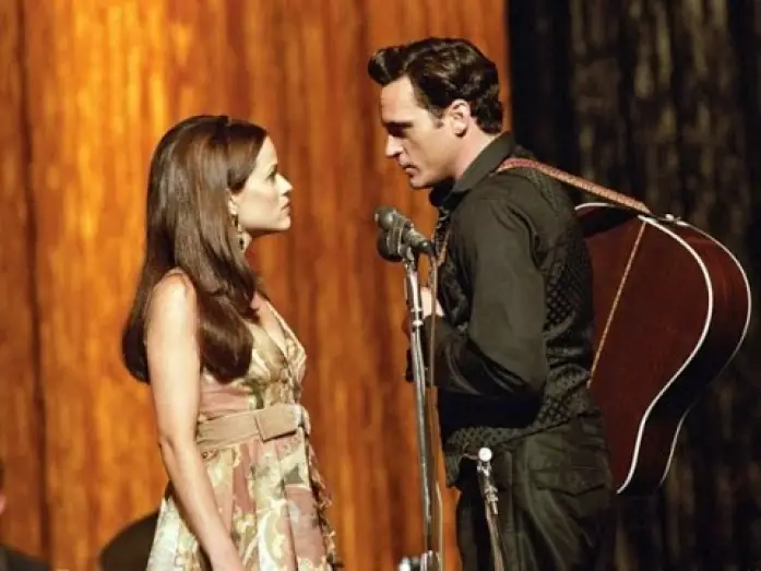 Відео до фільму Переступити межу — "En la cuerda floja" (Walk the Line) - Trailer (VO)