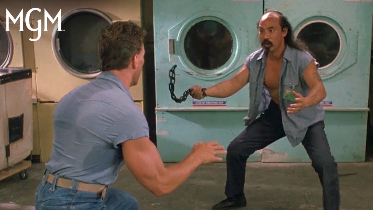 Відео до фільму Ордер на смерть | Laundry Room Fight