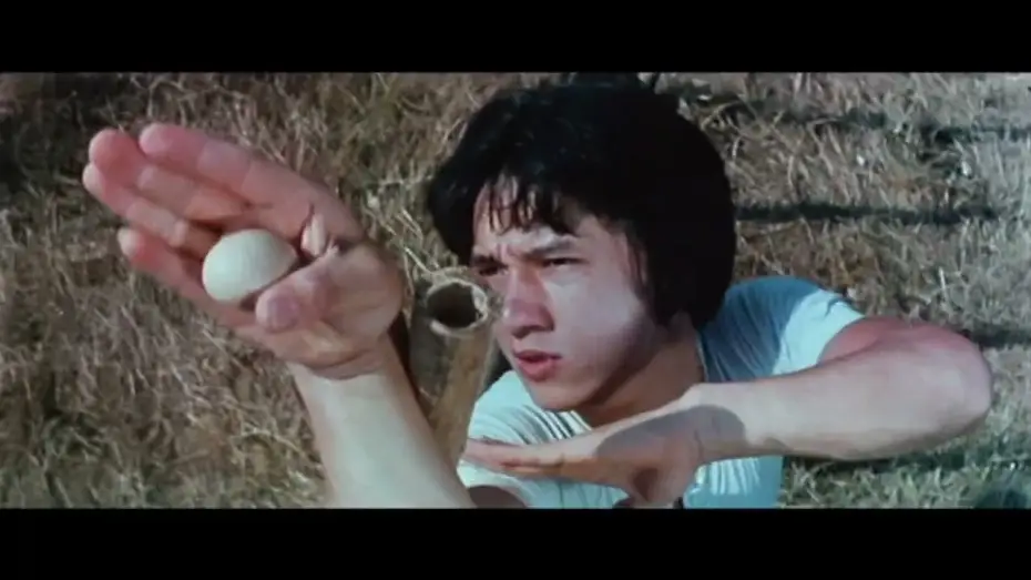 Відео до фільму Змія в тіні орла | Jackie Chan Le chinois se d&eacute;cha&icirc;ne (1978) Bande Annonce Fran&ccedil;aise